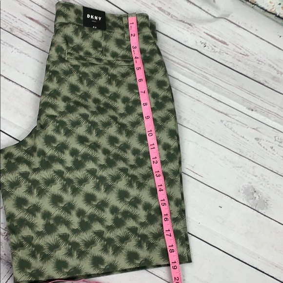 DKNY NWT olive green dress shorts M 31 - Picture 8 of 11